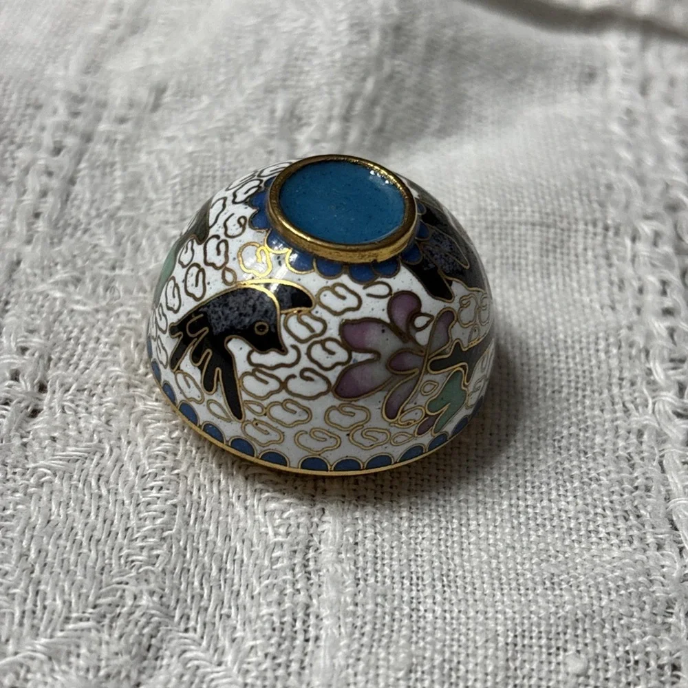 VINTAGE CLOISONNE ROUND BLOSSOM FLORAL‎ TRINKET BOX